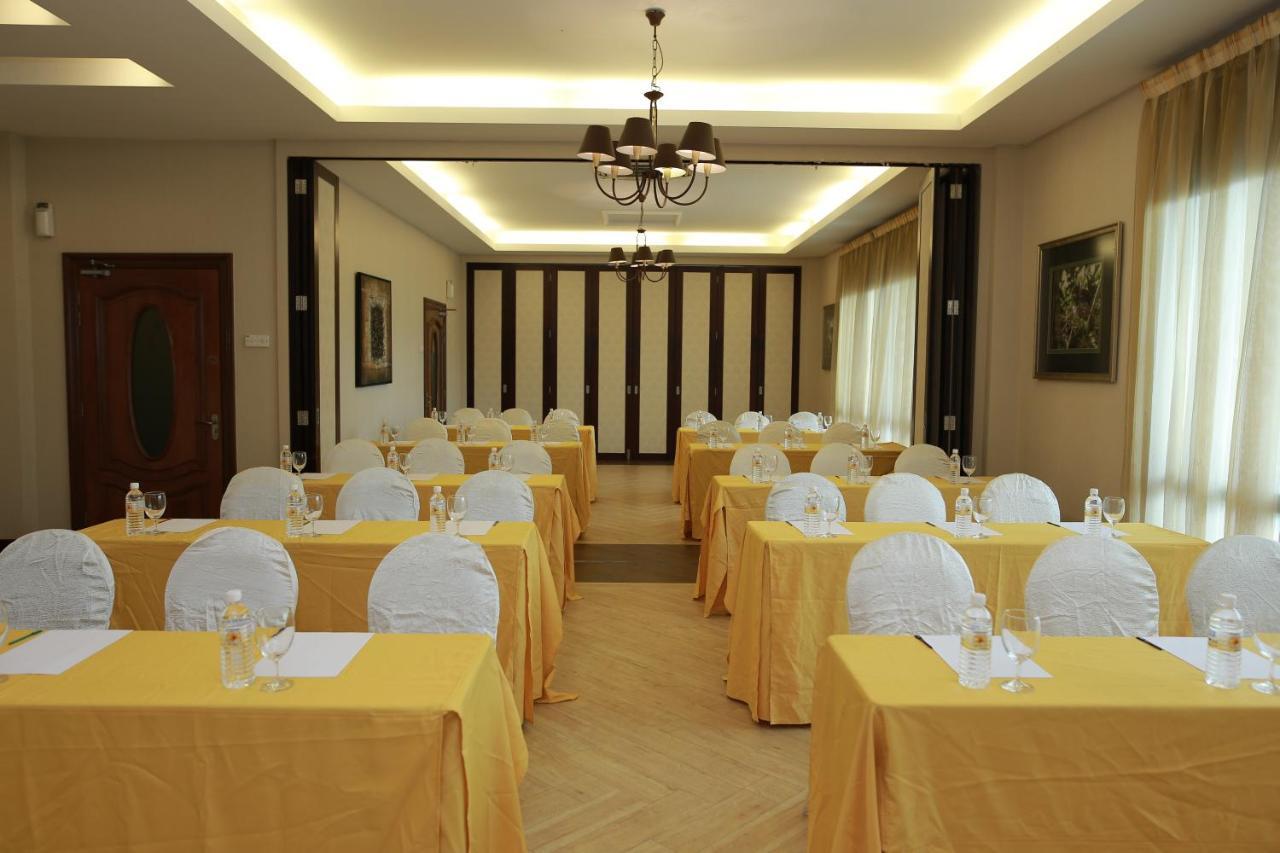 Rpgc Garden Hotel Ipoh Esterno foto
